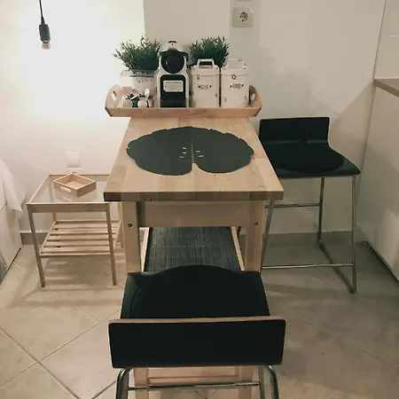 Loui Navarinou Comfy Apartment Thessaloniki